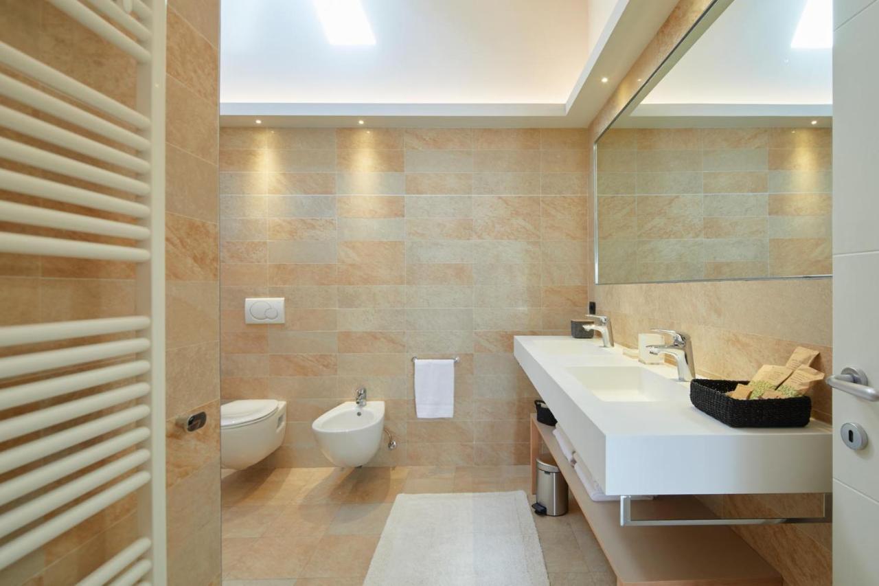Residenza Ai Ferrari Apartman Riva del Garda Kültér fotó